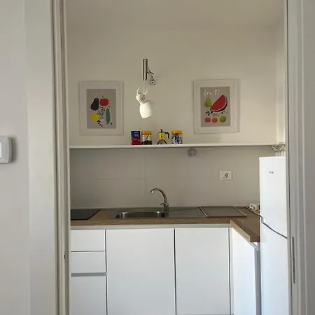 Appartement Yellow Flowers Con Garage Ed Ascensore *