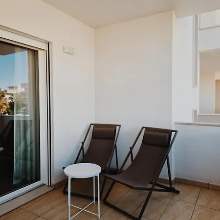 Yellow Flowers Con Garage Ed Ascensore * Polignano a Mare