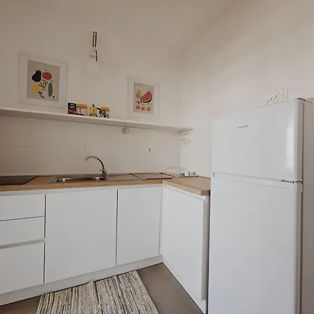 Appartement Yellow Flowers Con Garage Ed Ascensore