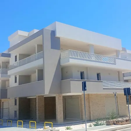 Appartement Yellow Flowers Con Garage Ed Ascensore