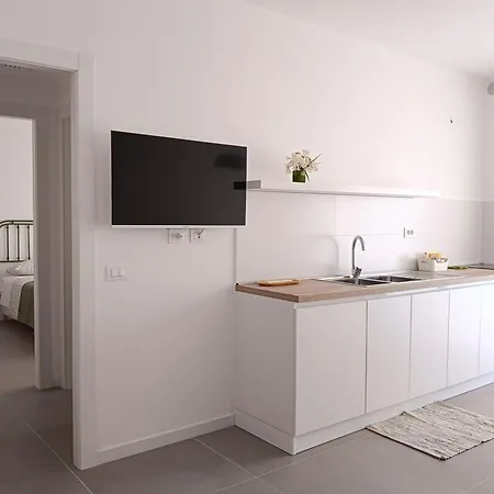 Yellow Flowers Con Garage Ed Ascensore Appartement Polignano a Mare